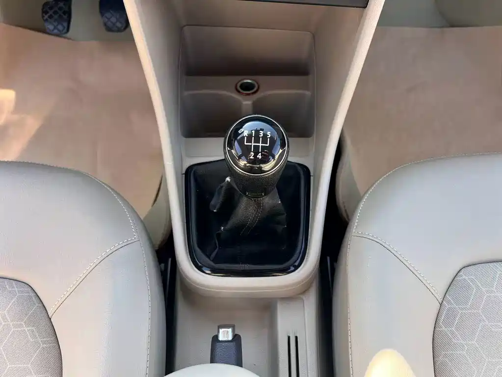 Volkswagen Santana — миниатюра 11