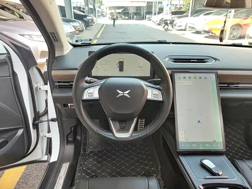 XPeng P5 — миниатюра 11