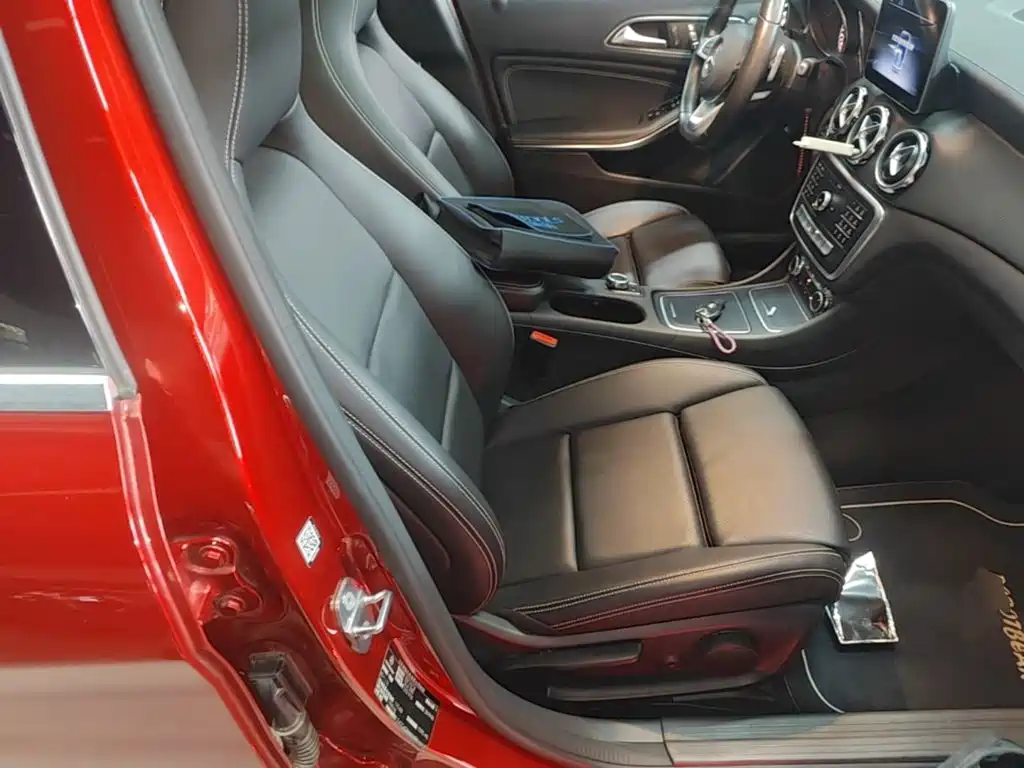 Mercedes-Benz GLA — миниатюра 25