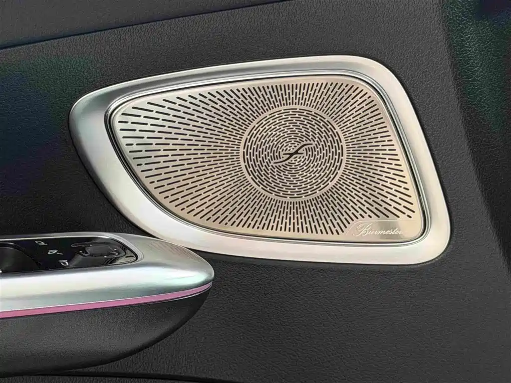Mercedes-Benz C-Class — миниатюра 18