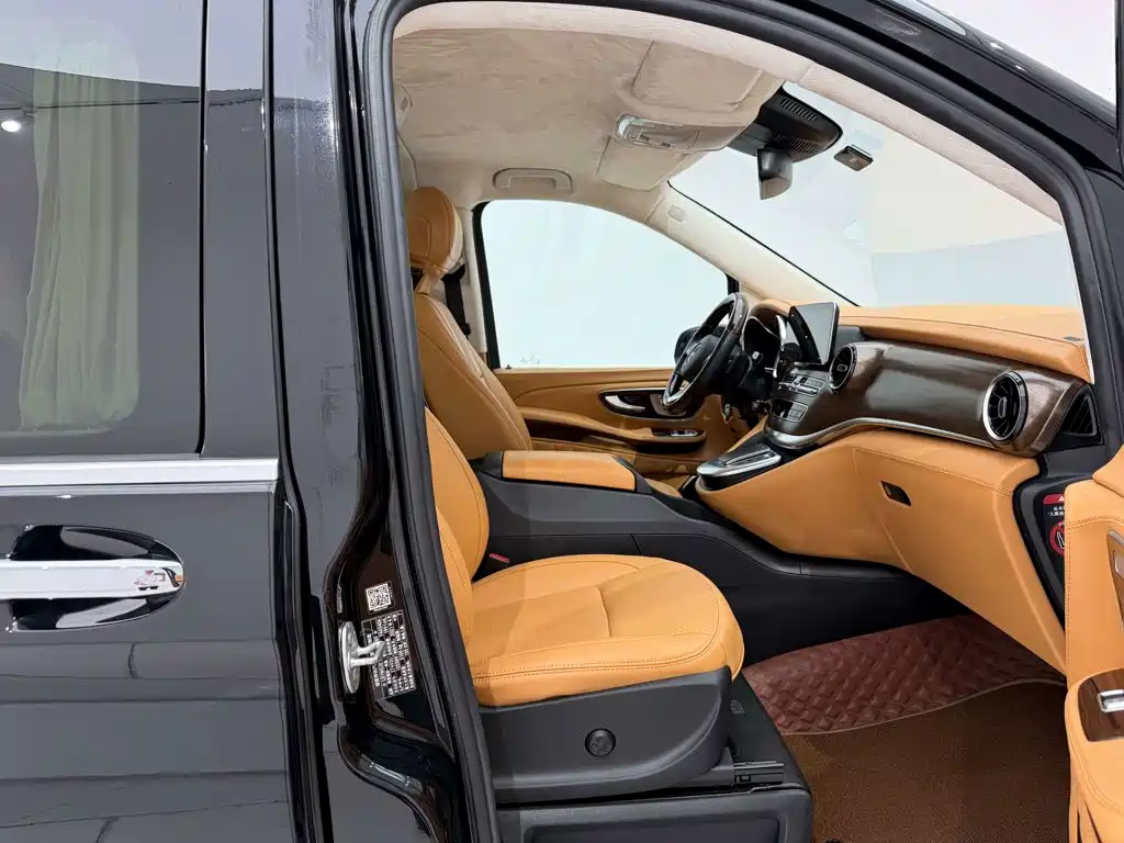 Mercedes-Benz V-Class — миниатюра 15