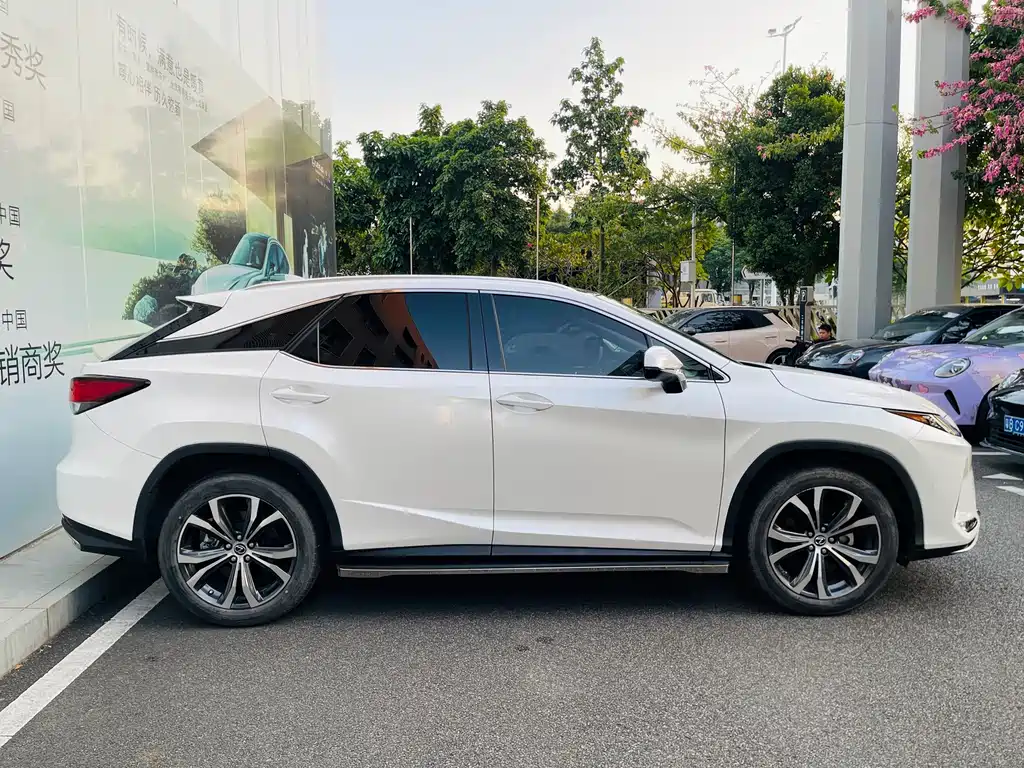 Lexus RX — миниатюра 13