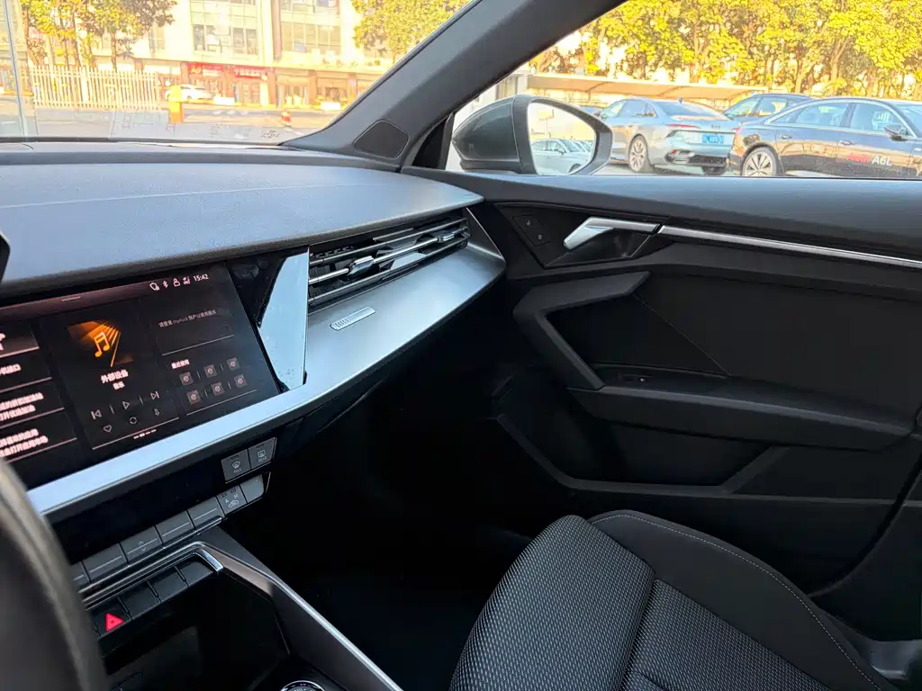 Audi A3 — миниатюра 10