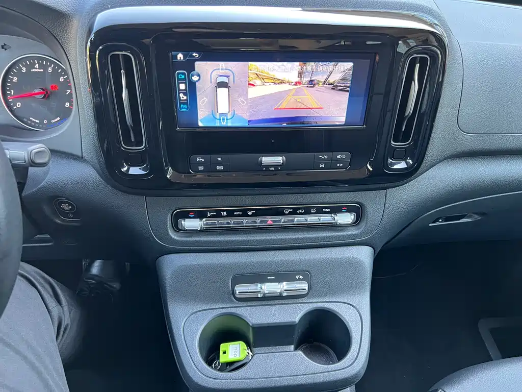 Mercedes-Benz Vito — миниатюра 14