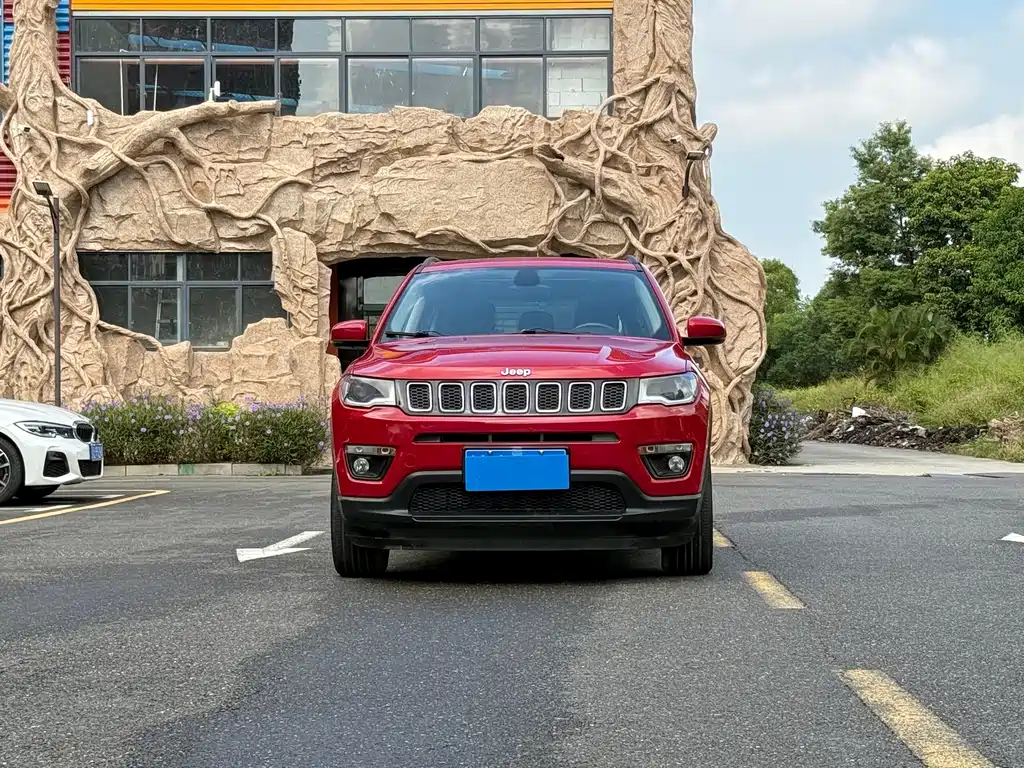Jeep Compass — миниатюра 2