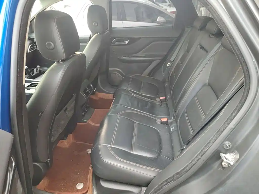 Jaguar F-PACE — миниатюра 17