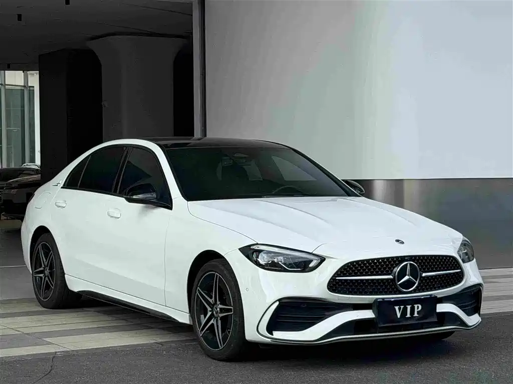 Mercedes-Benz C-Class — миниатюра 3