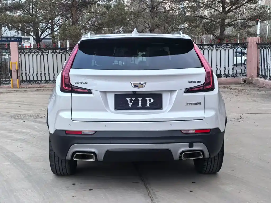 Cadillac XT4 — миниатюра 8