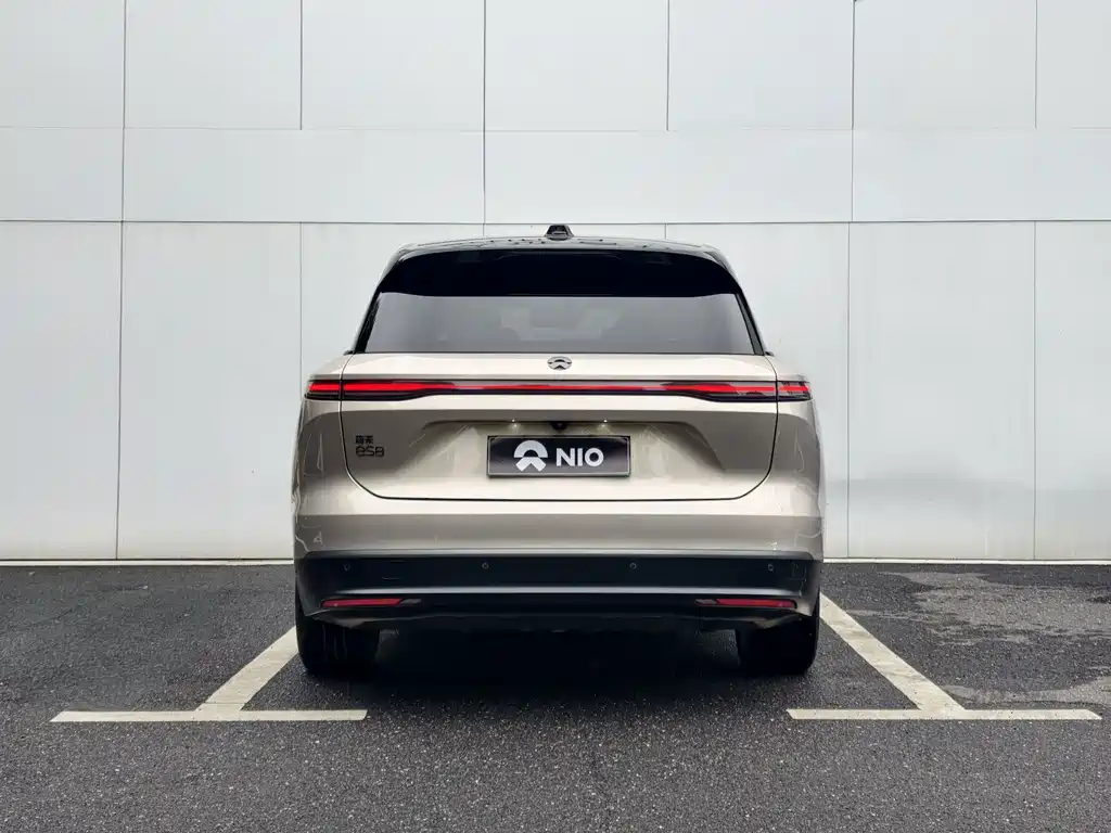 NIO ES8 — миниатюра 5