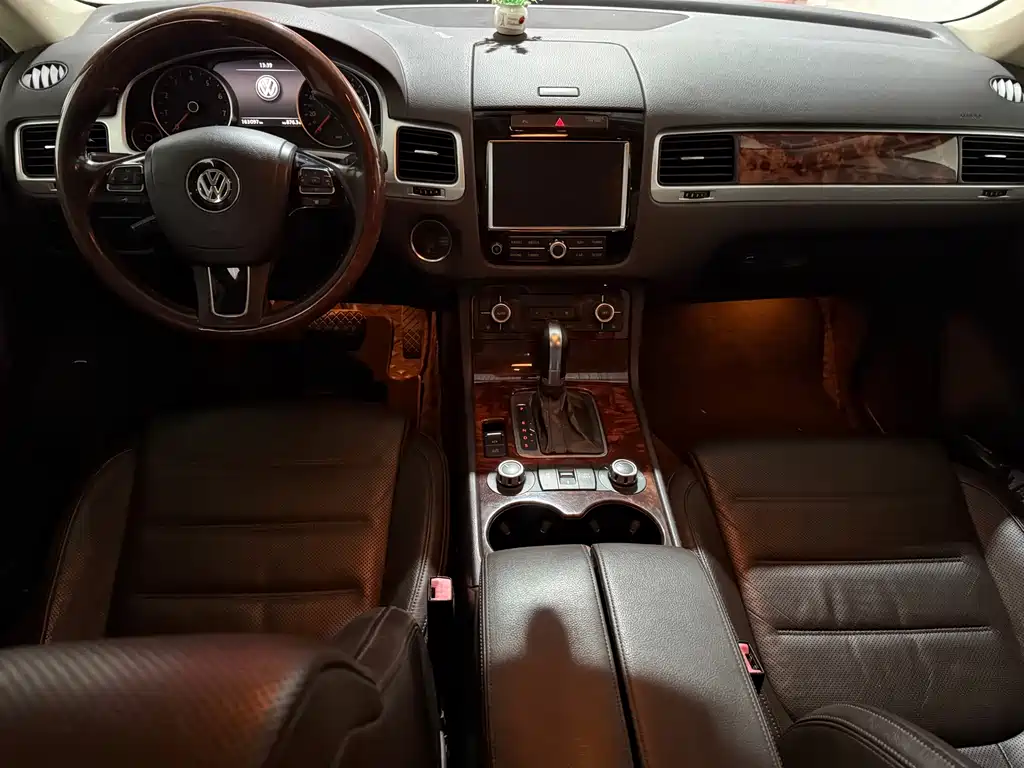 Volkswagen Touareg — миниатюра 6
