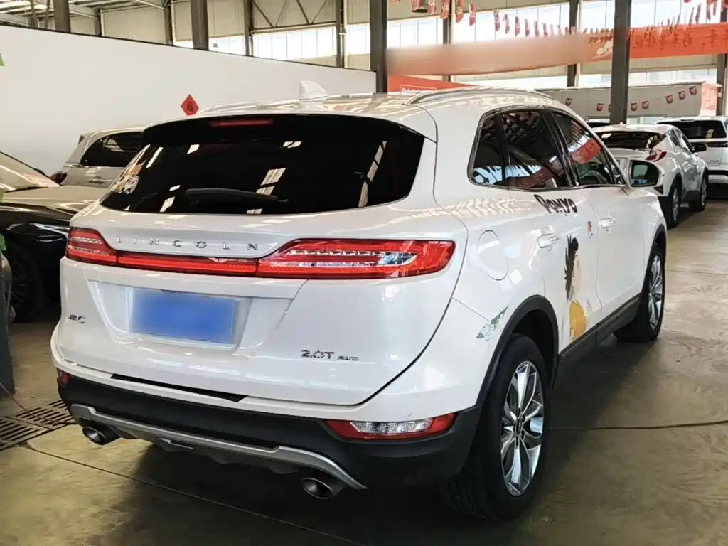 Lincoln MKC — миниатюра 7