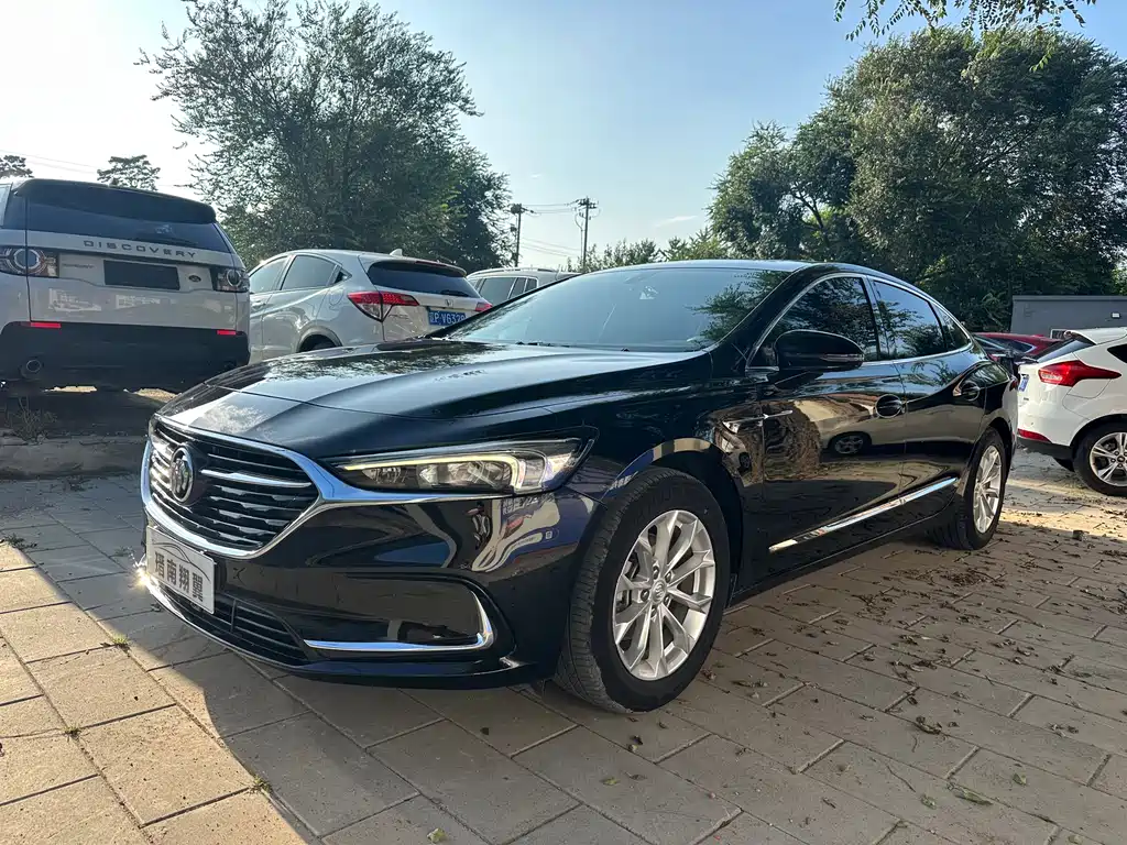 BUICK LACROSSE