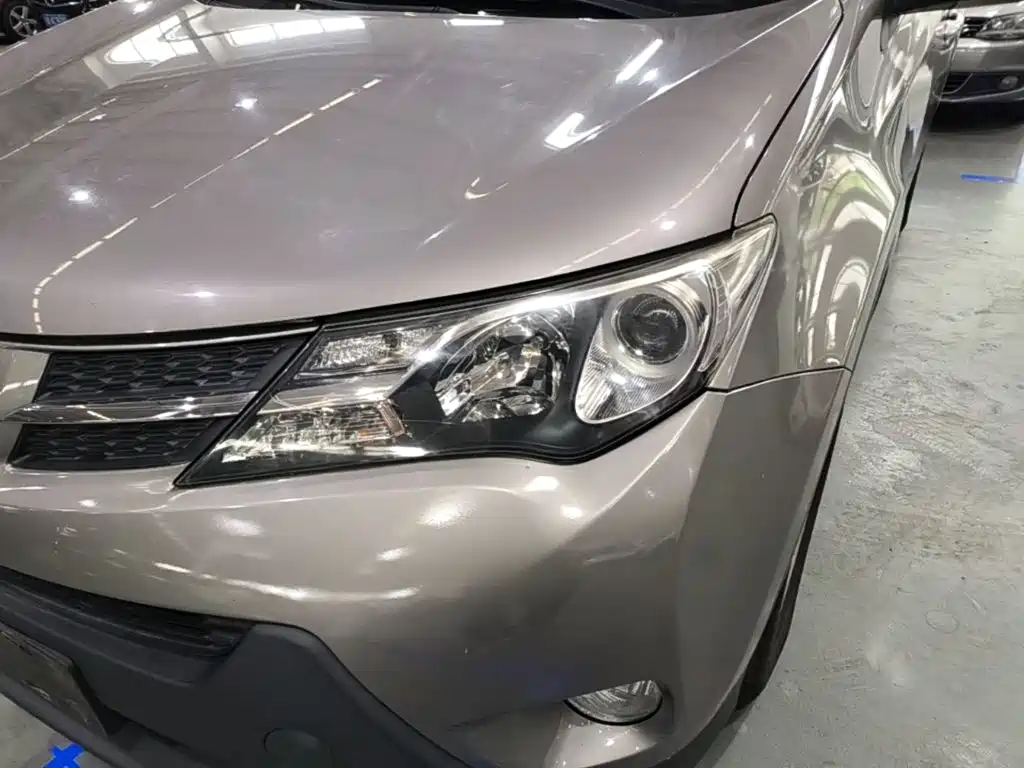 Toyota RAV4 — миниатюра 24