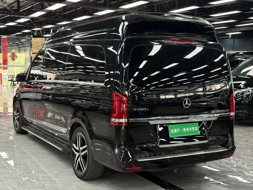 Mercedes-Benz V-Class — миниатюра 6