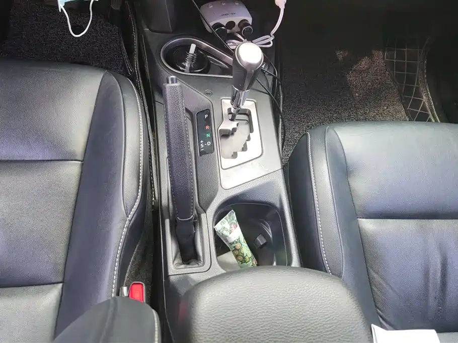 TOYOTA RAV4 RONGFANG