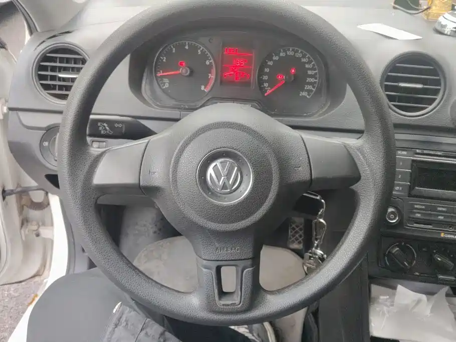 Volkswagen Jetta — миниатюра 15