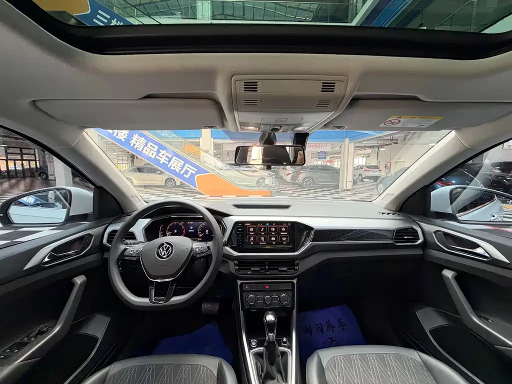 Volkswagen T-Cross — миниатюра 8