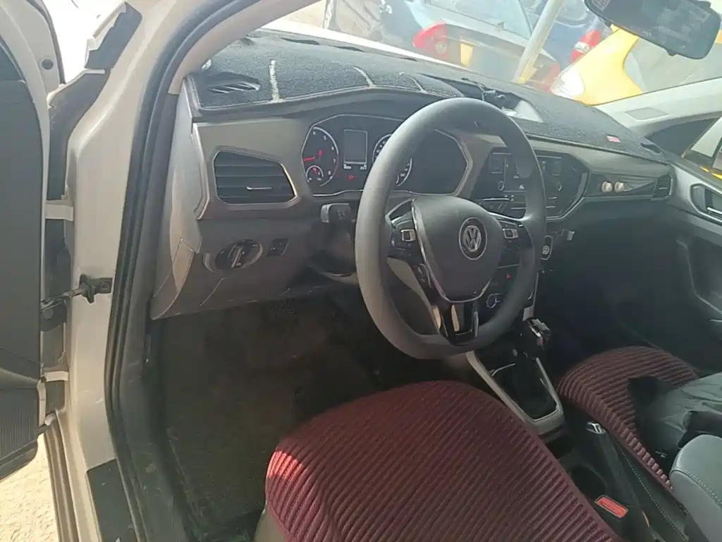 Volkswagen T-Cross — миниатюра 10