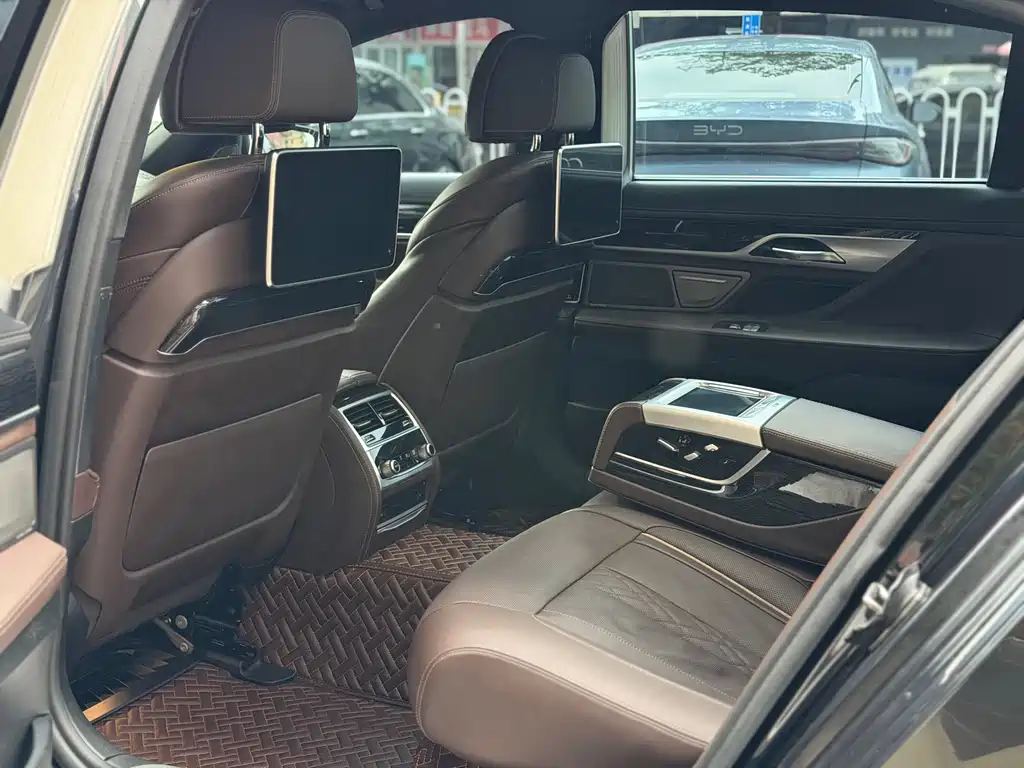 BMW 7 Series — фотографии объявления, Фото 9