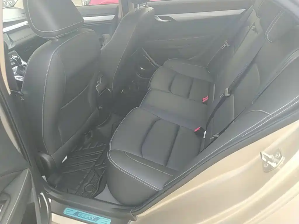 Geely Emgrand — миниатюра 17