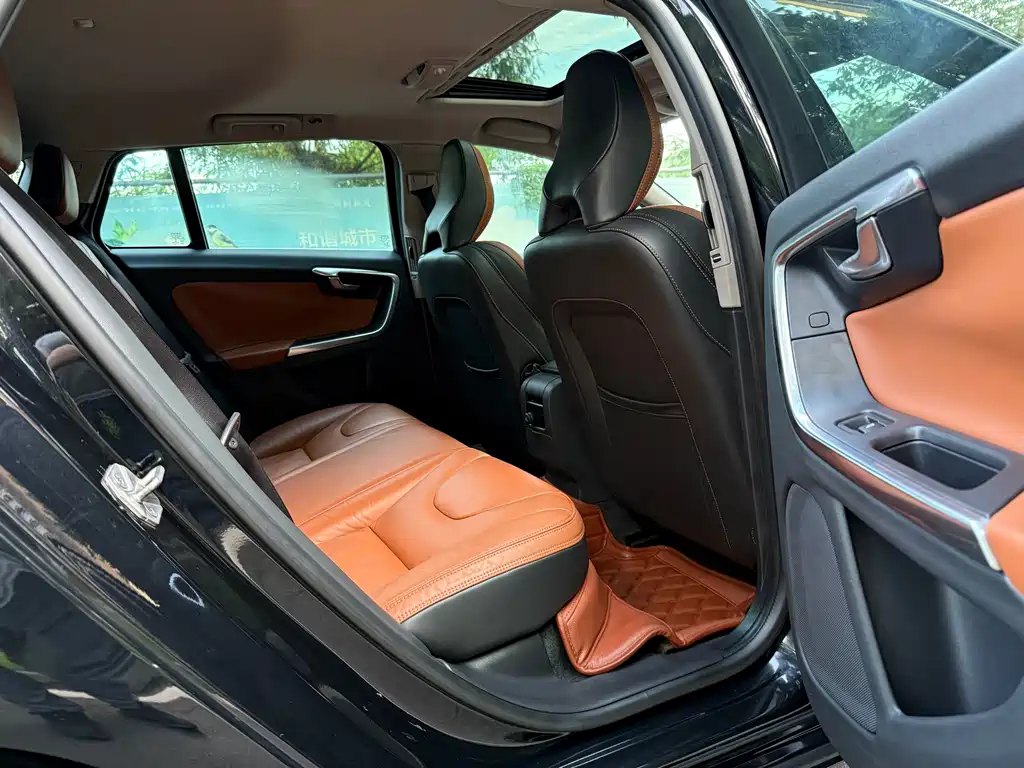 Volvo V60 — миниатюра 9