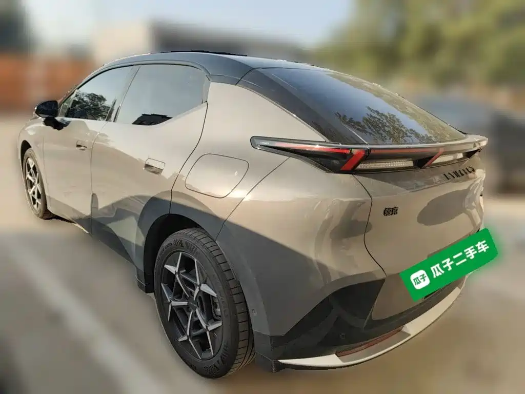 Lynk & Co 20 — миниатюра 4