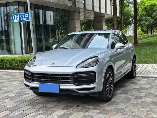 PORSCHE CAYENNE 2019
