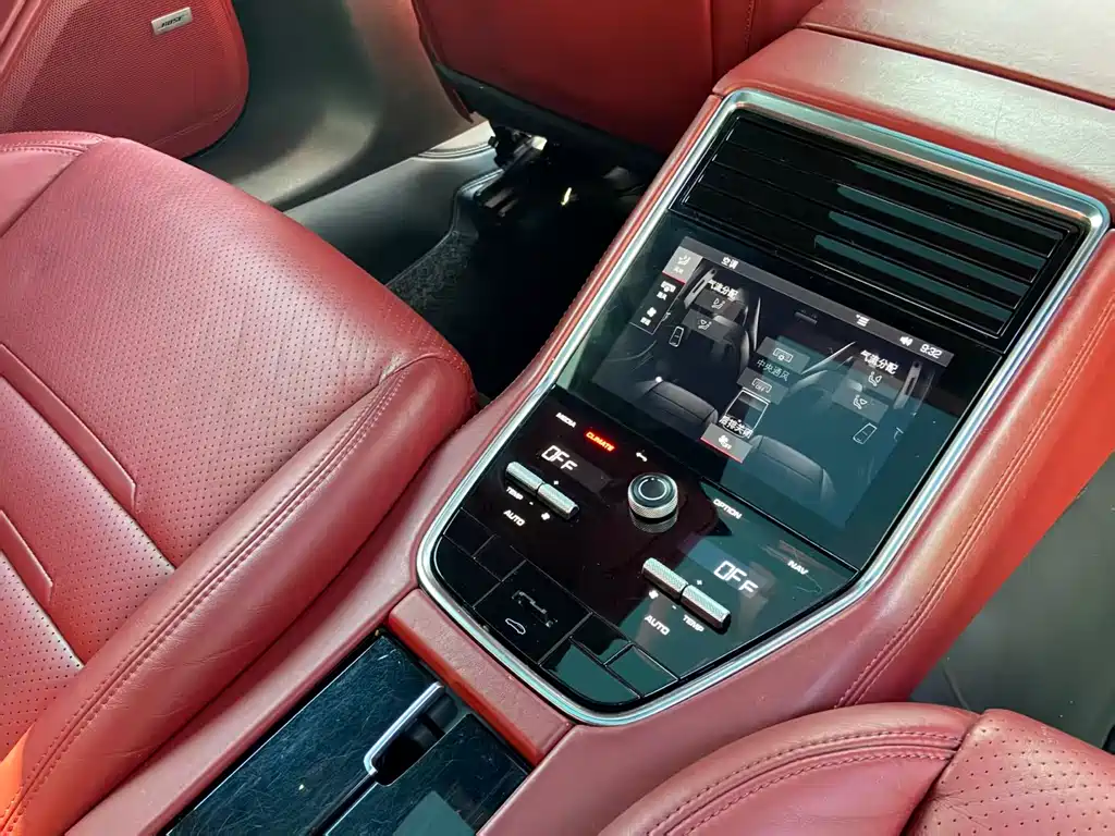 Porsche Panamera — миниатюра 11