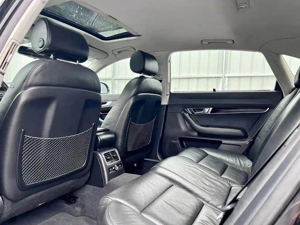 Audi A6L — миниатюра 10
