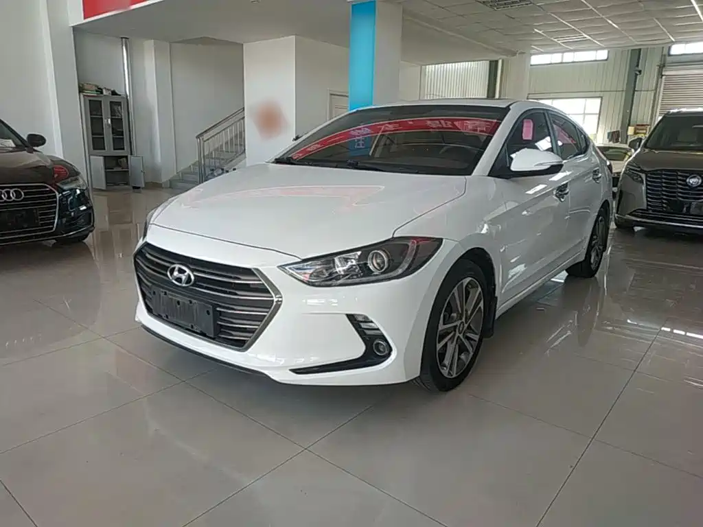 Hyundai Elantra — миниатюра 2