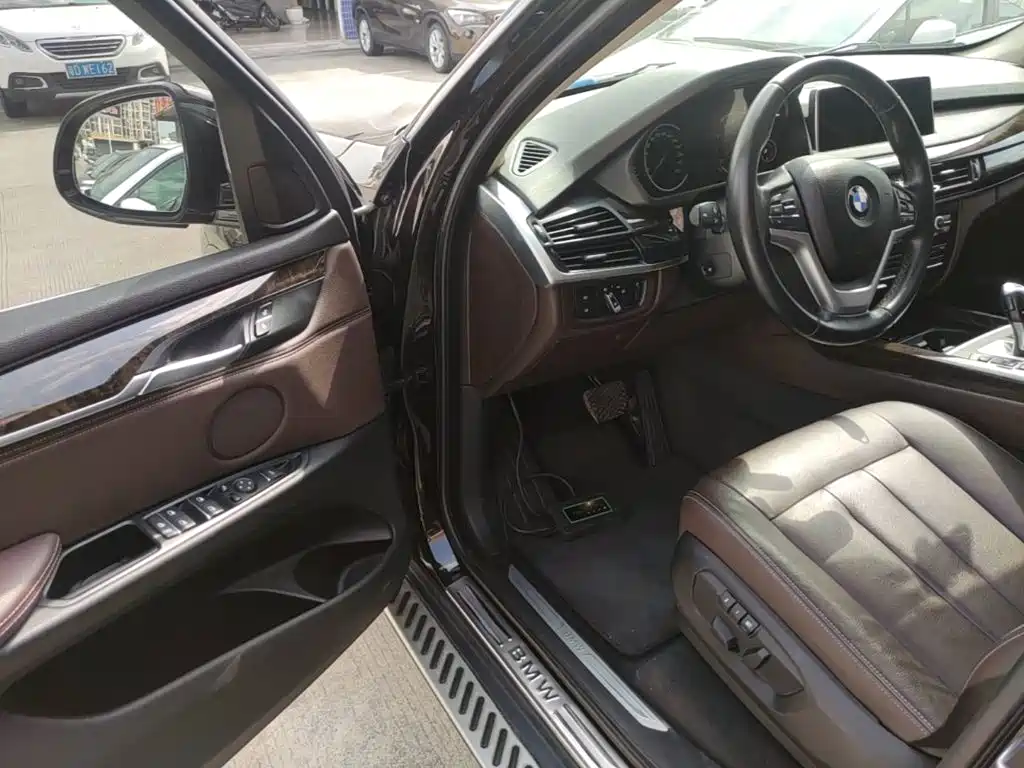 BMW X5 (Import) — миниатюра 16