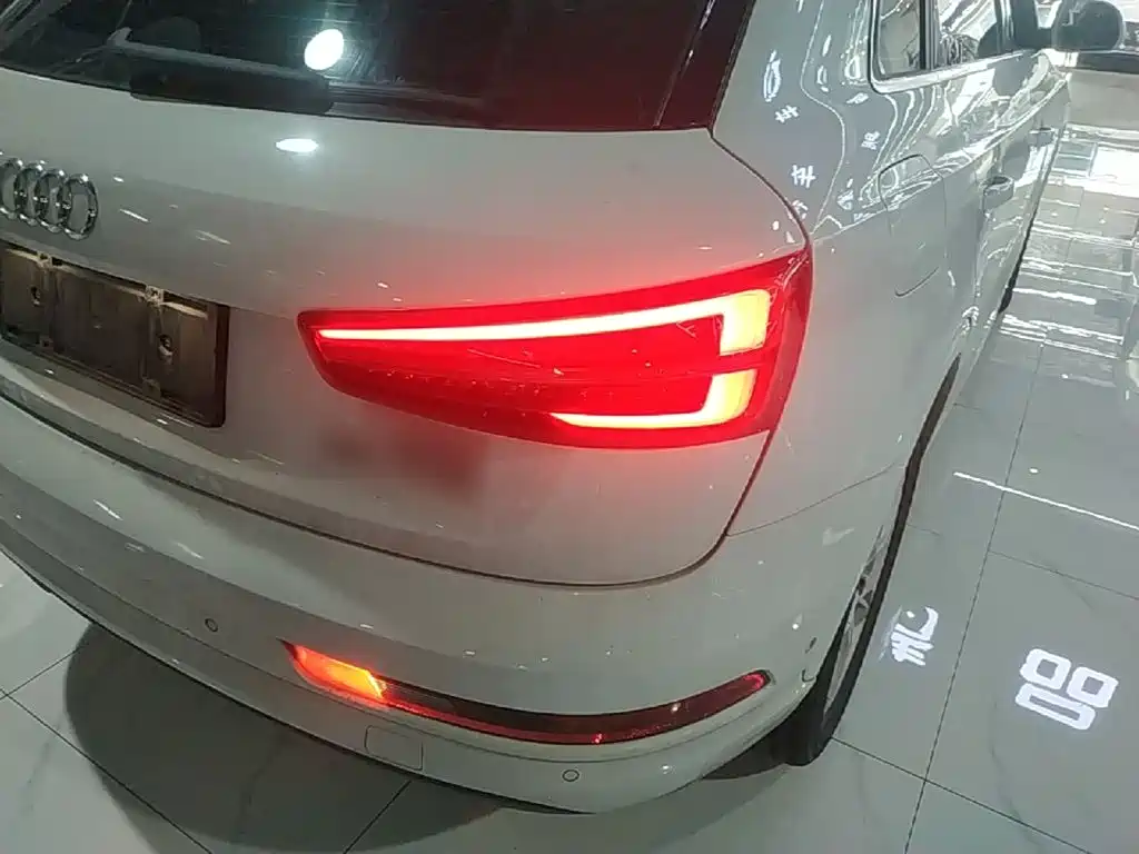 Audi Q3 — миниатюра 8