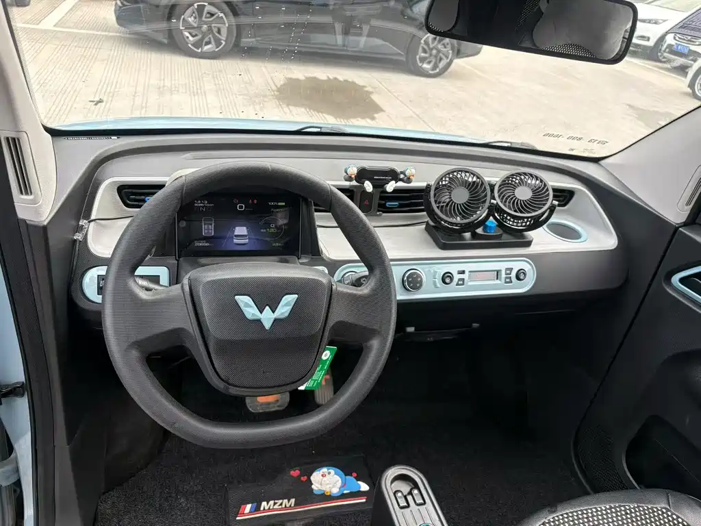 Wuling MINIEV — миниатюра 5