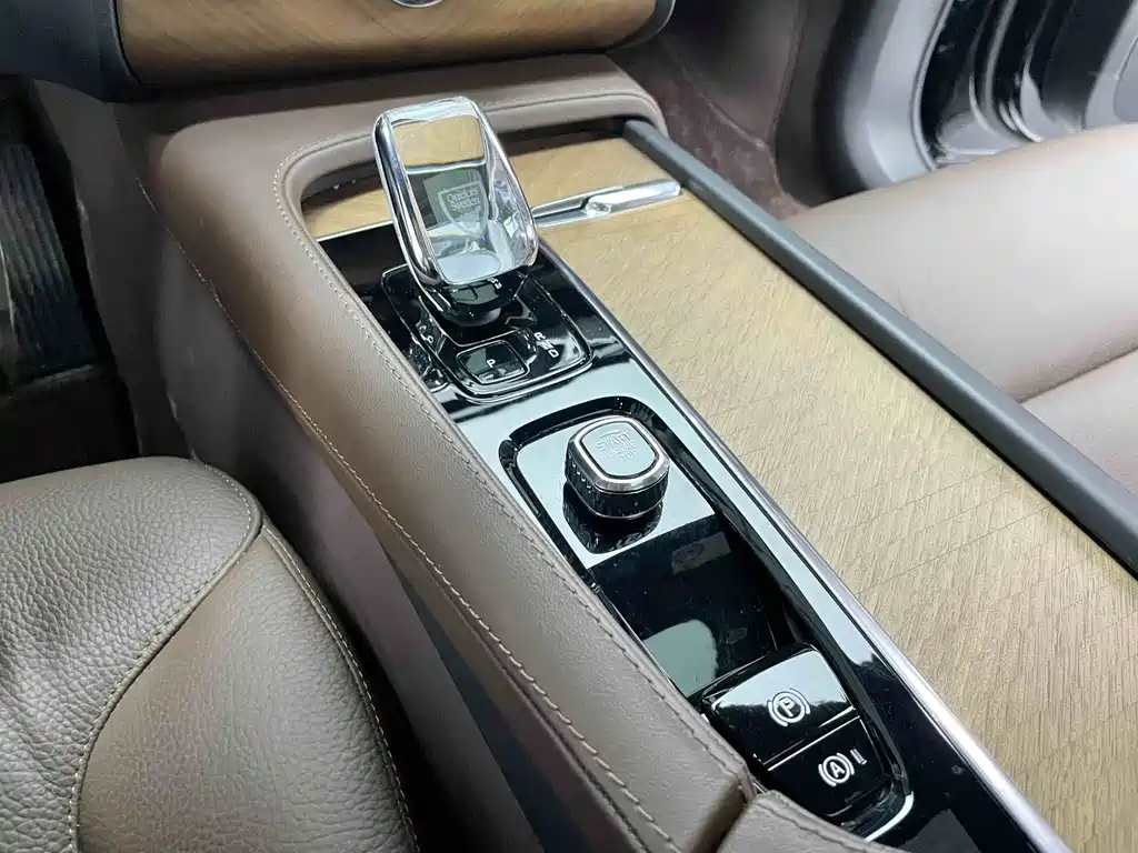 Volvo XC90 — миниатюра 17