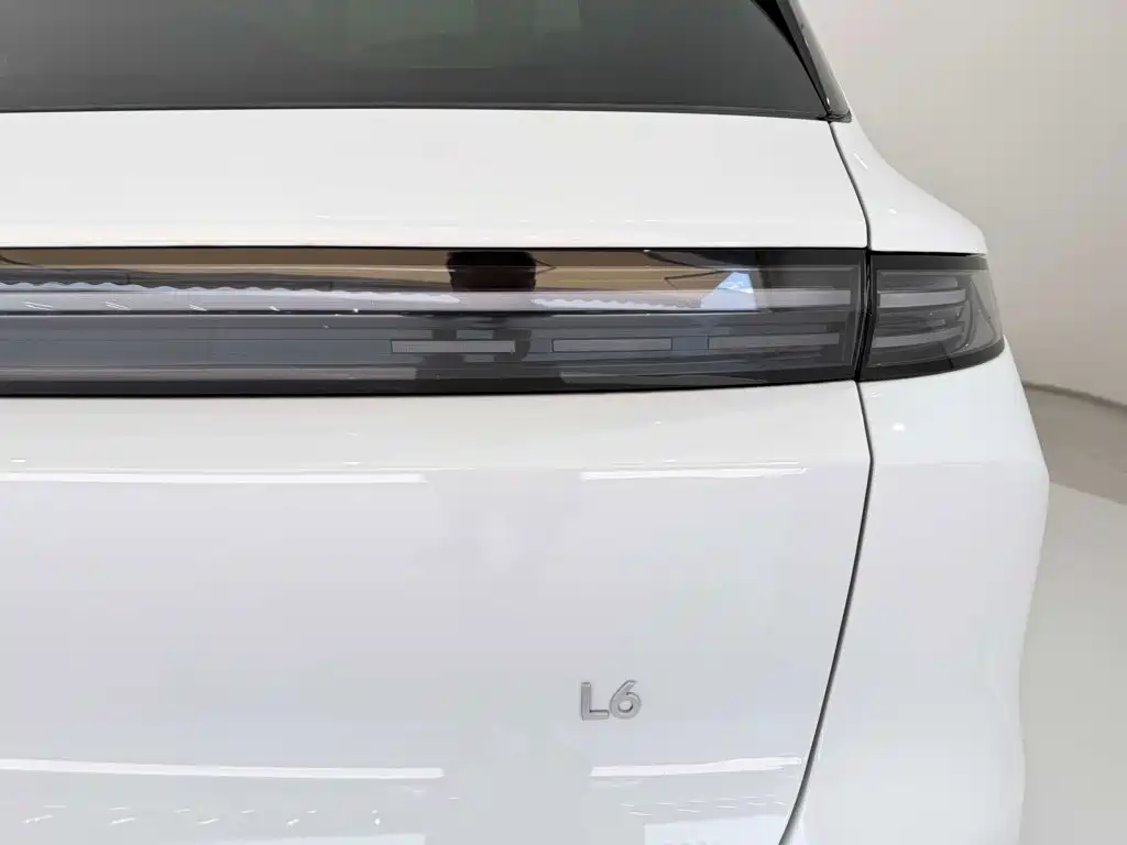 Li Auto Li L6 — миниатюра 10