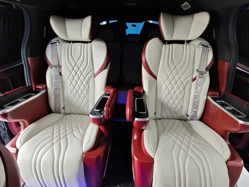 Toyota Sienna — миниатюра 8