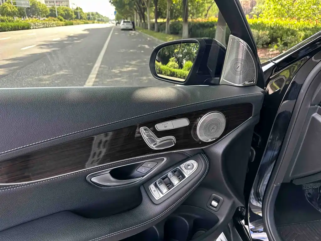 Mercedes-Benz GLC — миниатюра 6
