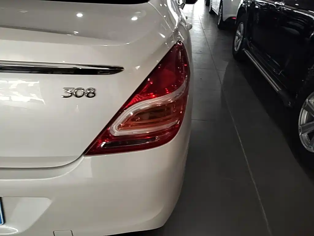 Peugeot 308 — миниатюра 8
