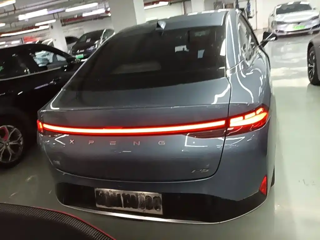 XPeng P5 — миниатюра 6