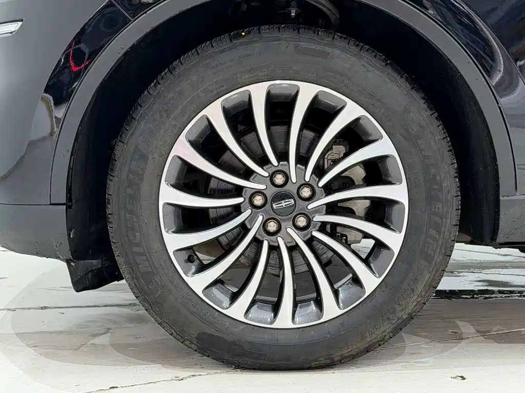 Lincoln Aviator — миниатюра 11