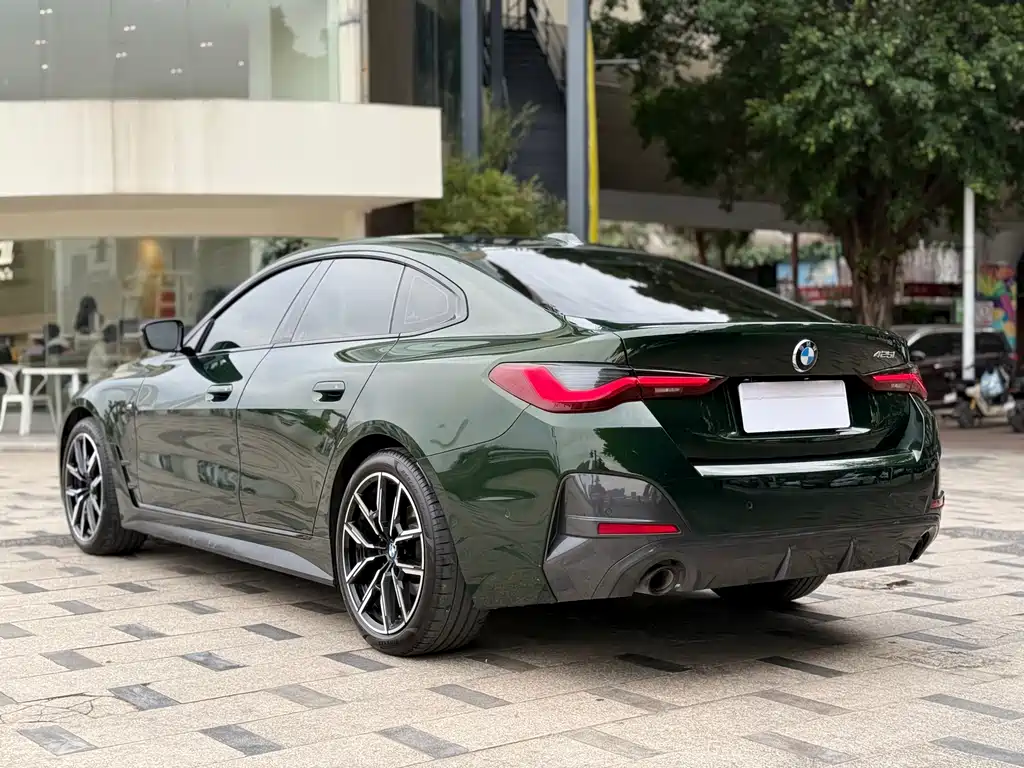 BMW 4 SERIES