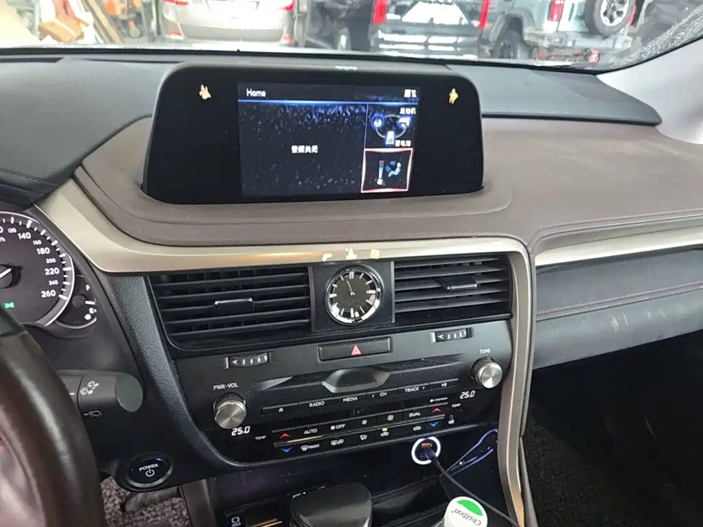 Lexus RX — миниатюра 18