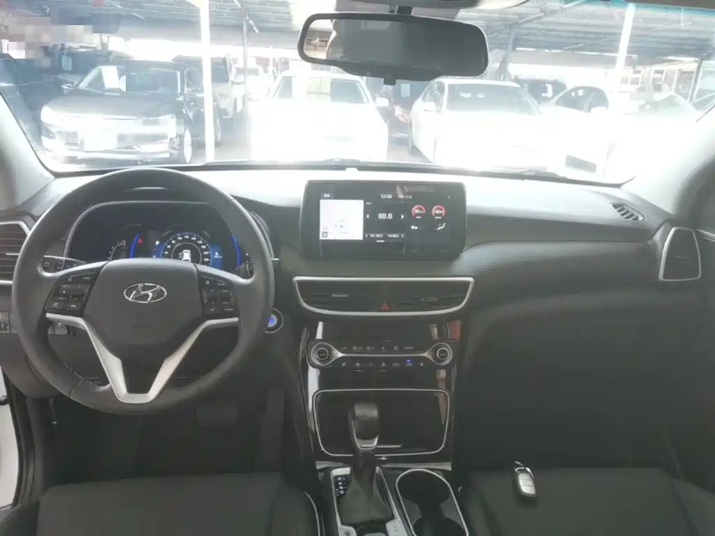 Hyundai Tucson — миниатюра 10