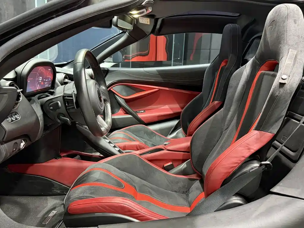 McLaren 720S — миниатюра 8