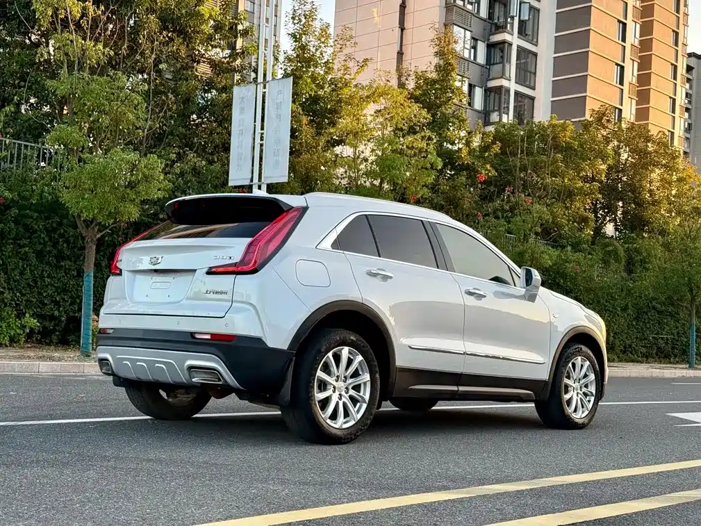 Cadillac XT4 — миниатюра 7
