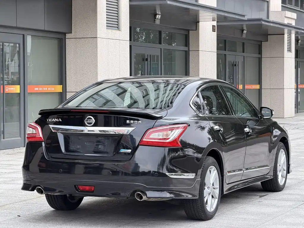 Nissan Teana — миниатюра 6
