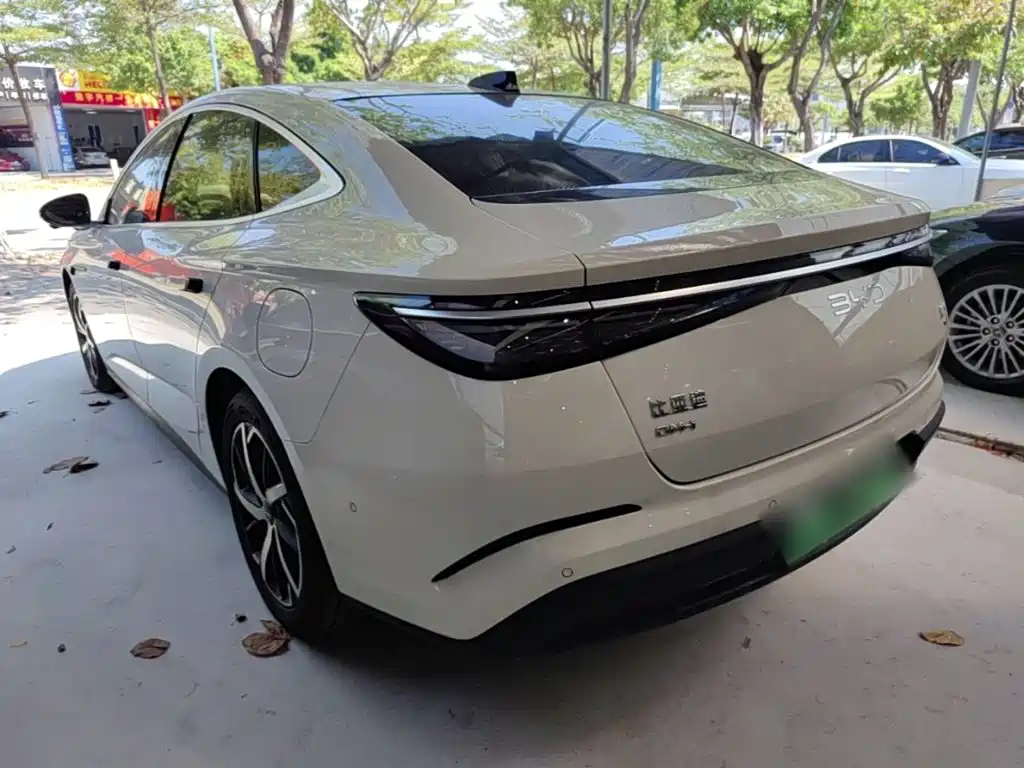 BYD Seal 07 DM-i — миниатюра 5