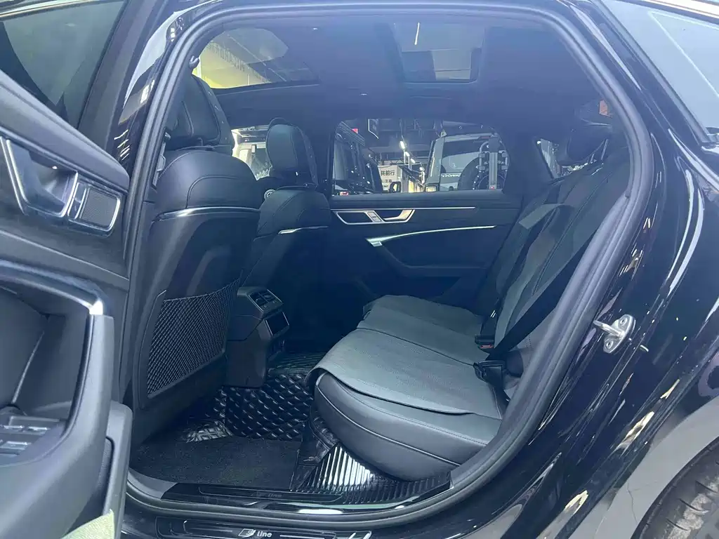 Audi A6L — миниатюра 7