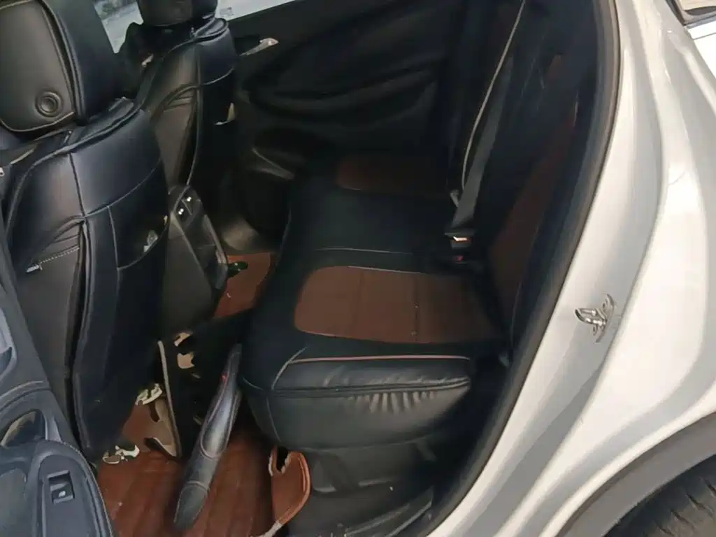 Buick Envision Plus — миниатюра 17