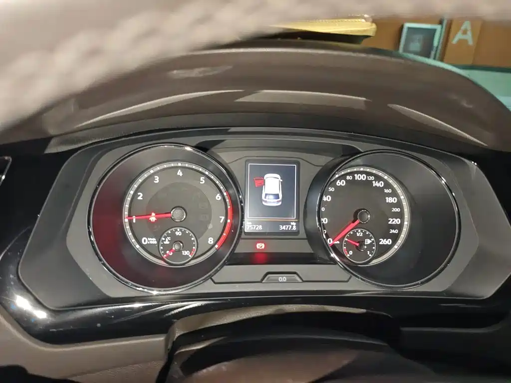 Volkswagen Tiguan L — миниатюра 12